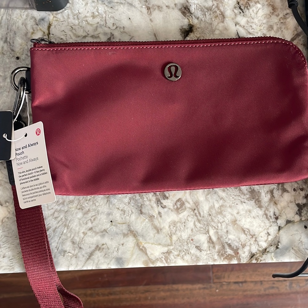 NWT lululemon now and always pouch